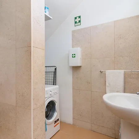 Time-traveler's Paradise In Gois Guest house 4*