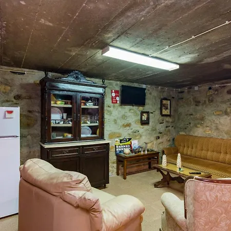 Time-traveler's Paradise In Gois 4*